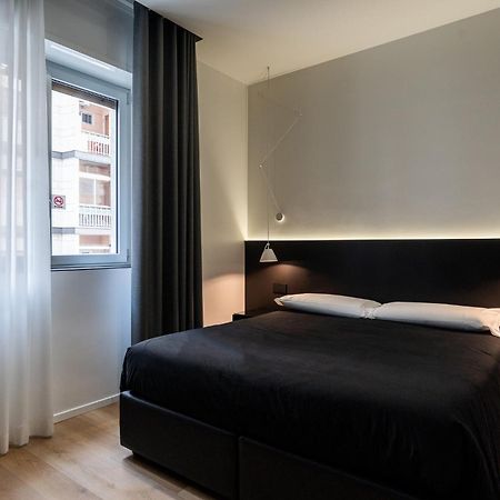Contemporaneamente 147 - Modern & Comfort Rooms Bari Luaran gambar