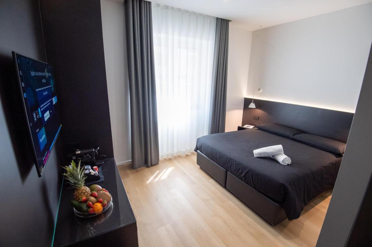 Contemporaneamente 147 - Modern & Comfort Rooms Bari Luaran gambar