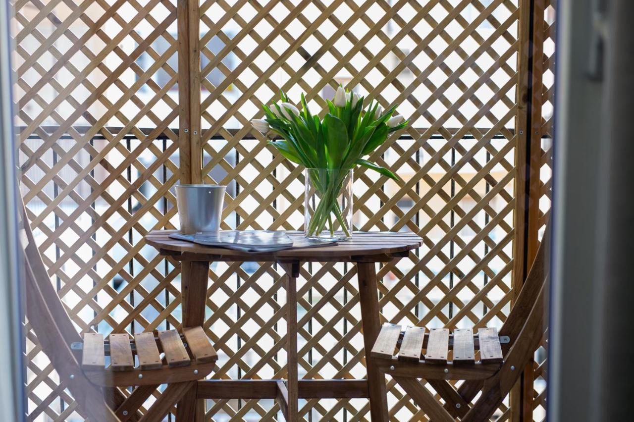 Contemporaneamente 147 - Modern & Comfort Rooms Bari Luaran gambar
