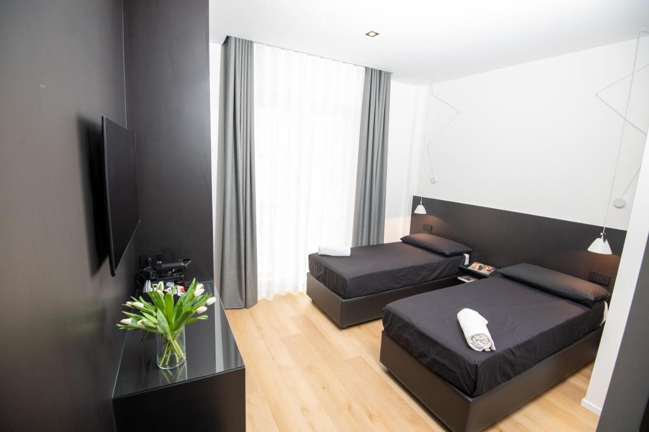 Contemporaneamente 147 - Modern & Comfort Rooms Bari Luaran gambar