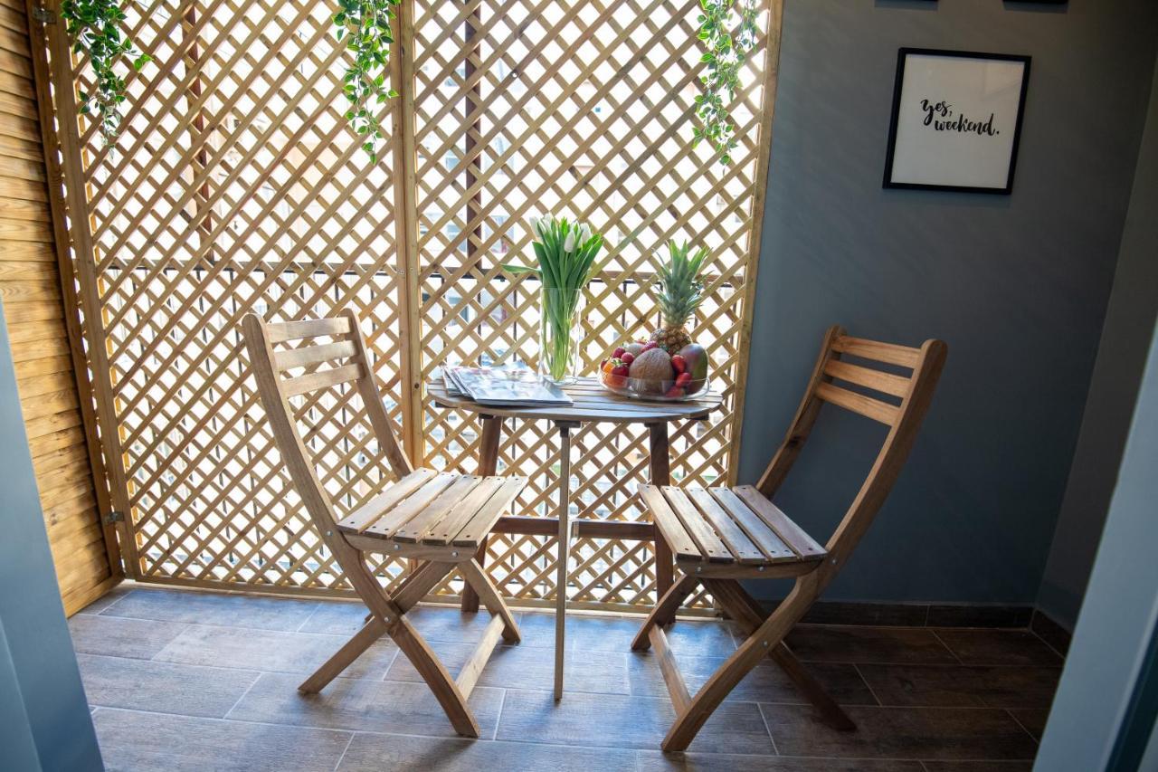 Contemporaneamente 147 - Modern & Comfort Rooms Bari Luaran gambar