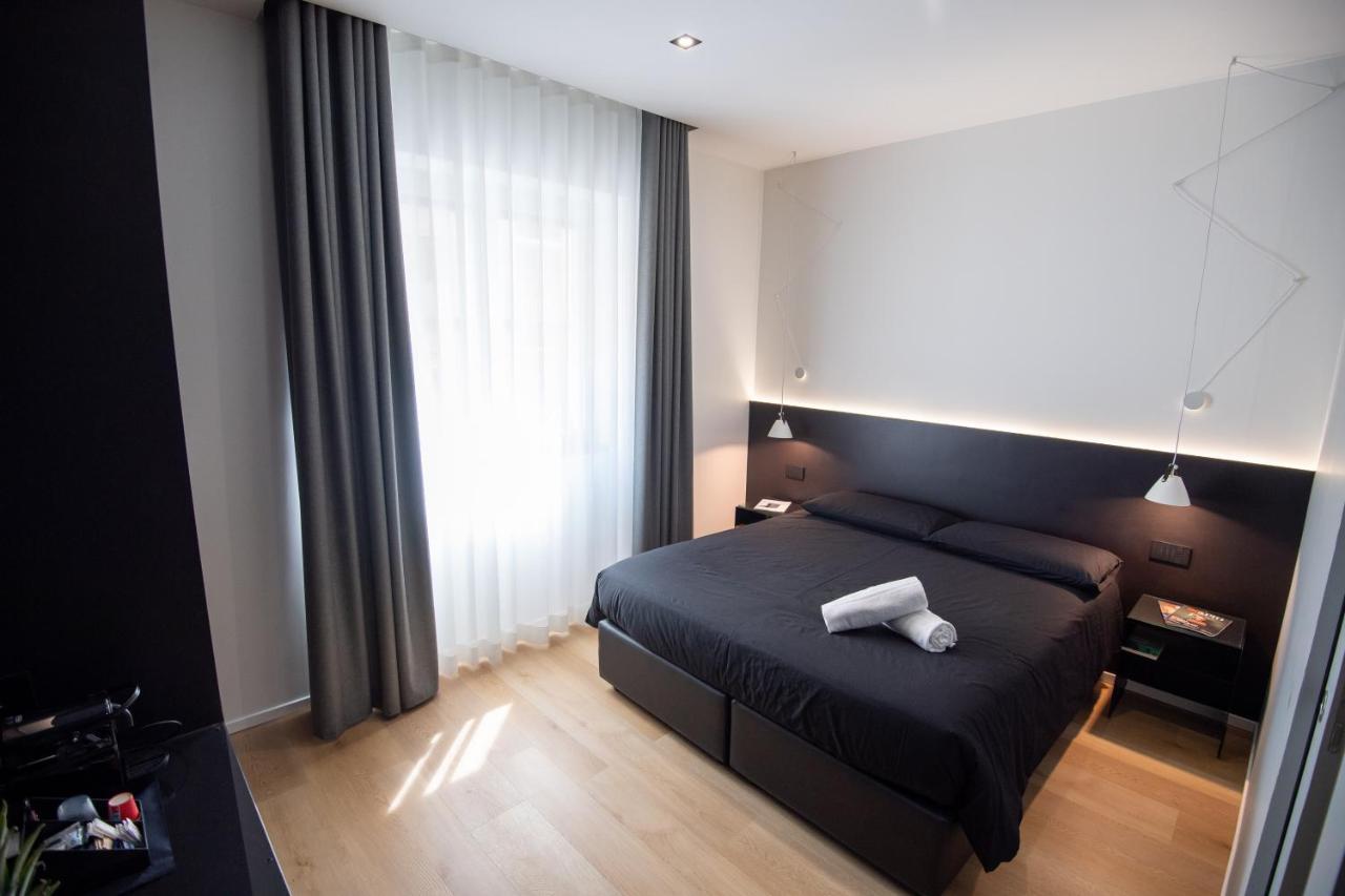 Contemporaneamente 147 - Modern & Comfort Rooms Bari Luaran gambar