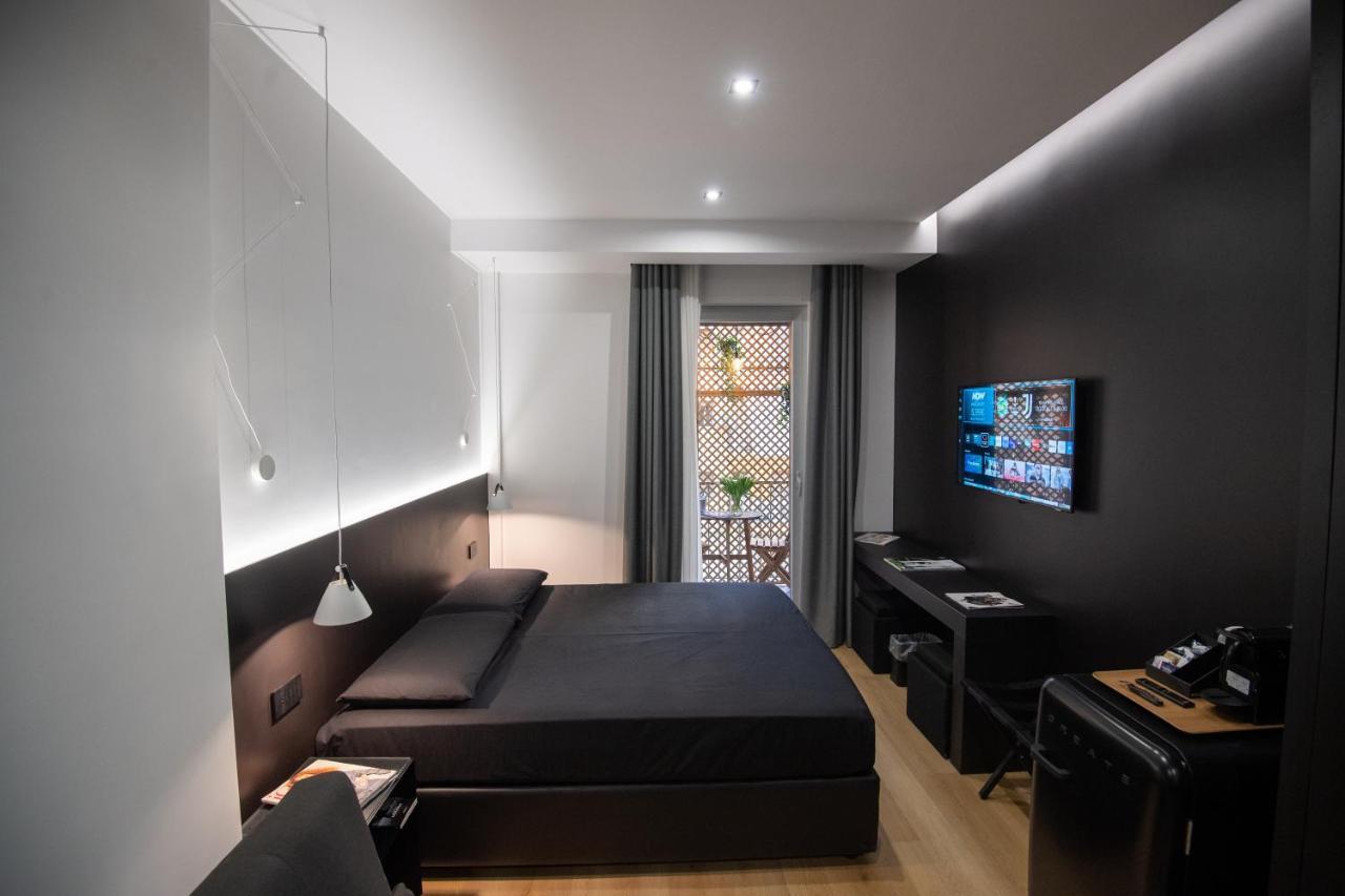 Contemporaneamente 147 - Modern & Comfort Rooms Bari Luaran gambar