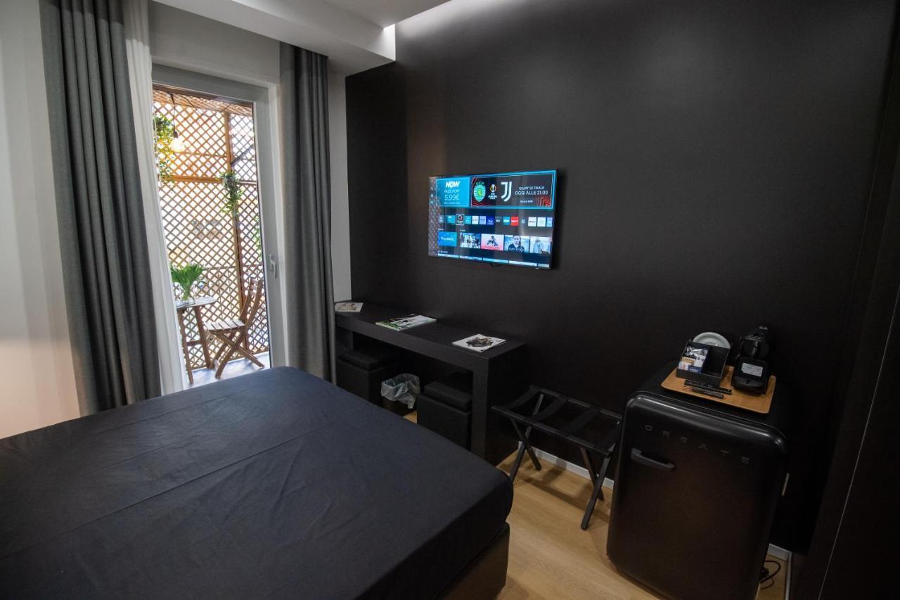Contemporaneamente 147 - Modern & Comfort Rooms Bari Luaran gambar